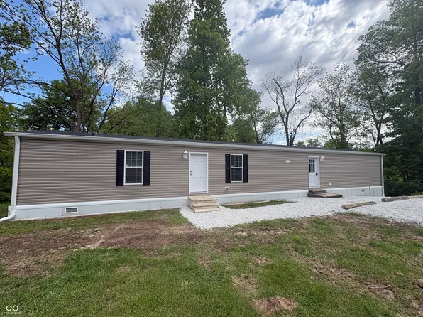 40 Lazy River Rd, Cloverdale, IN 46120