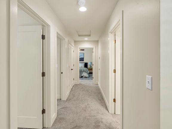 5th image of 936 52nd St