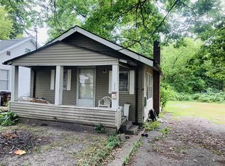 1213 Leslie St, Lansing, MI 48912