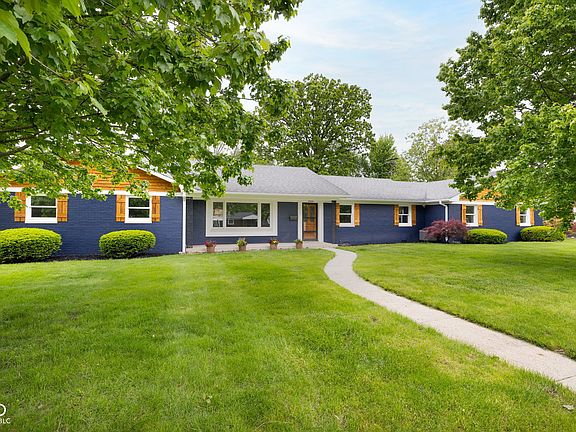 2nd image of 2004 Terrace Ln