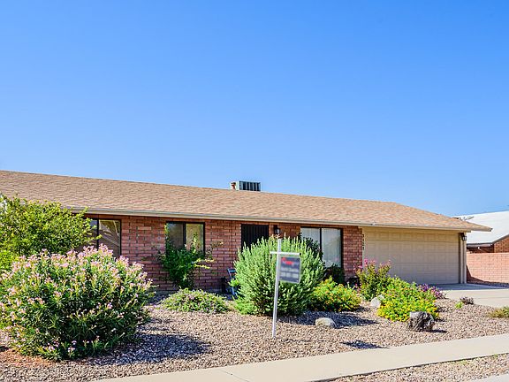 3rd image of 3121 W Treeline Dr