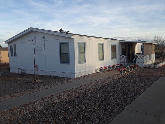 2nd image of 1164 E Aralia Dr