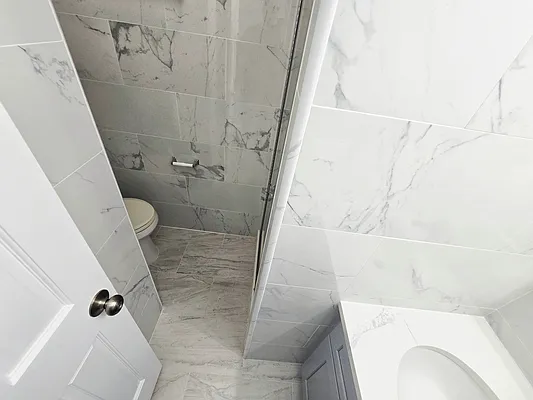 Rented by Voro Purple LLC | media 6