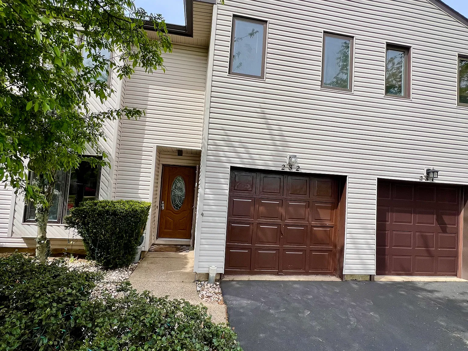3 bed, 1775 sqft, $3,700 — Photo 1