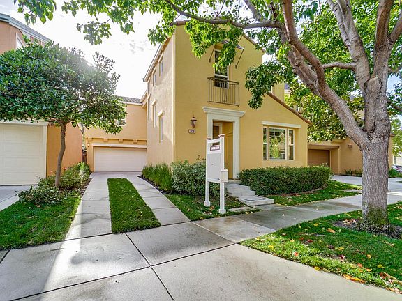 4th image of 1038 Brackett Way