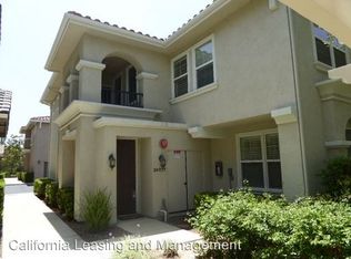 24077 Avocado Ln, Valencia, CA 91354