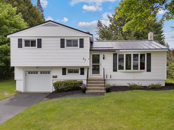21 Nancy Drive, Brunswick, ME 04011