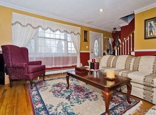 26 Yorktown Rd, Dix Hills, NY 11746