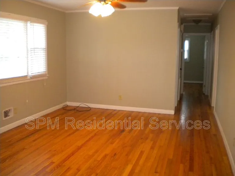 213 Huntington Rd — Photo 12