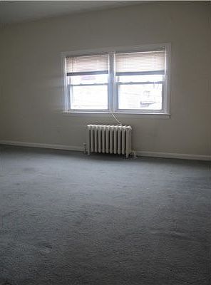 5th image of 1440 Dogwood Dr