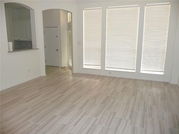 4th image of 8412 Lancome Dr