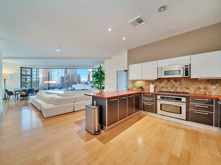 801 S Grand Ave #1760 — Photo 9