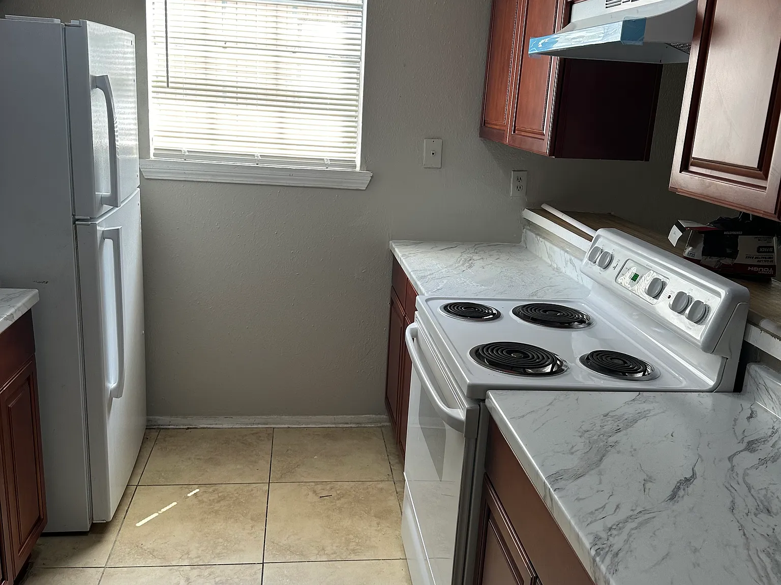 2 bed, 1.5 bath, 1400 sqft, $1,400 — Photo 2