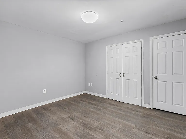 Edgewood Apartments — Photo 25