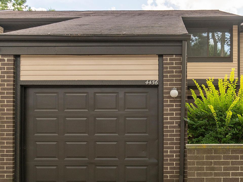 1st image of 4456 Habersham Ln N #224