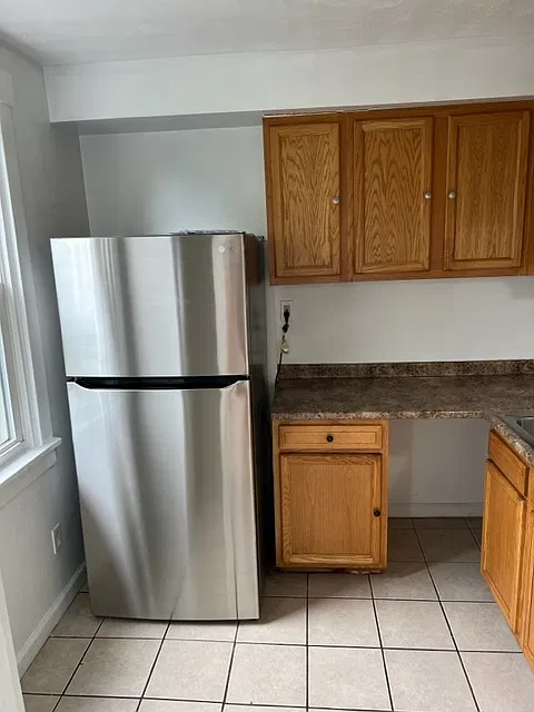 225 Suncrest Street - 2 — Photo 4
