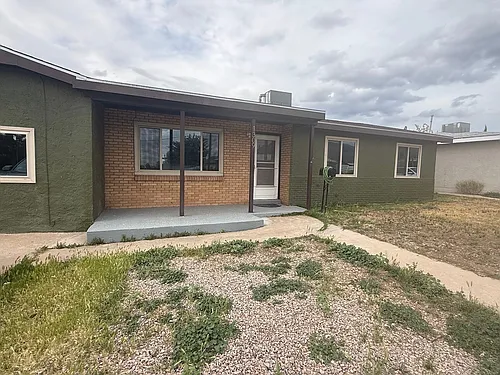 1309 Jackson Ave Photo 1