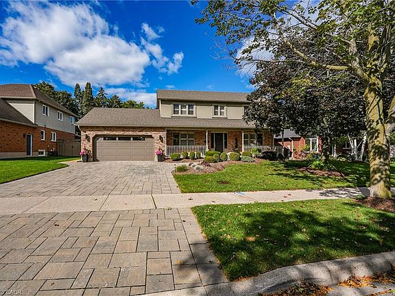 5th image of 86 Hedge Lawn Dr