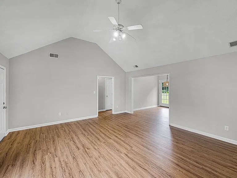 7 Hartsfield Dr — Photo 12