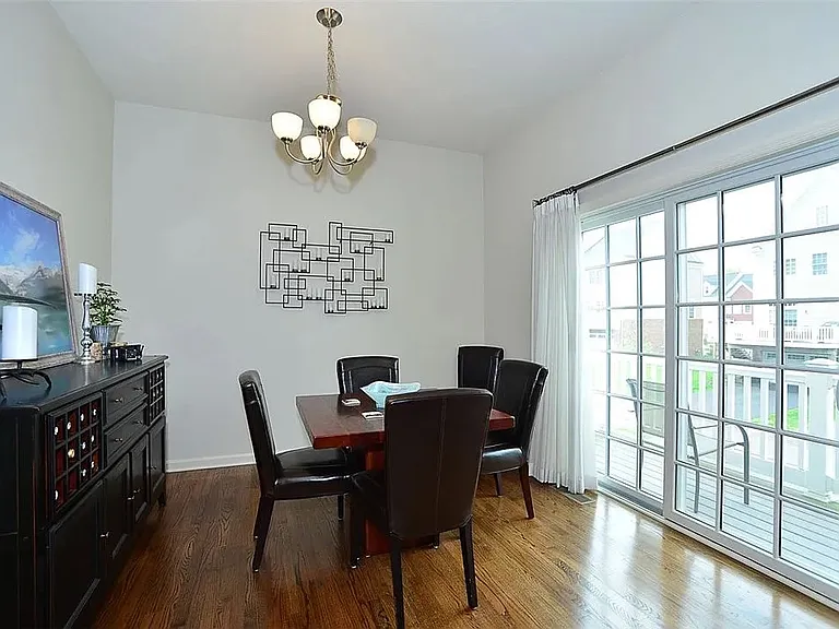 202 Venango Trl — Photo 6