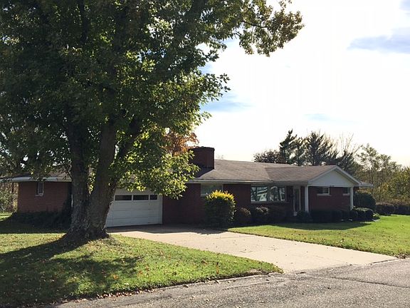 2nd image of 109 Hillcrest Dr
