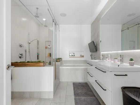 121 The Promenade image 11 of 26