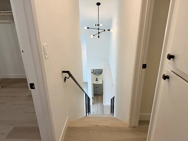 1715 Firvale Ave — Photo 6