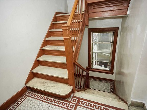 5th image of 2319 Steinway St