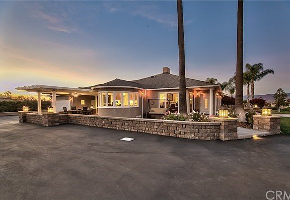 3rd image of 31324 Knoll Dr