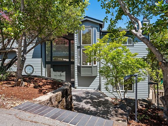 2nd image of 3554 Oak Knoll Dr