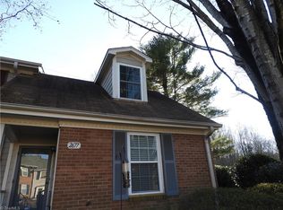 2677 Cottage Pl, Greensboro, NC 27455