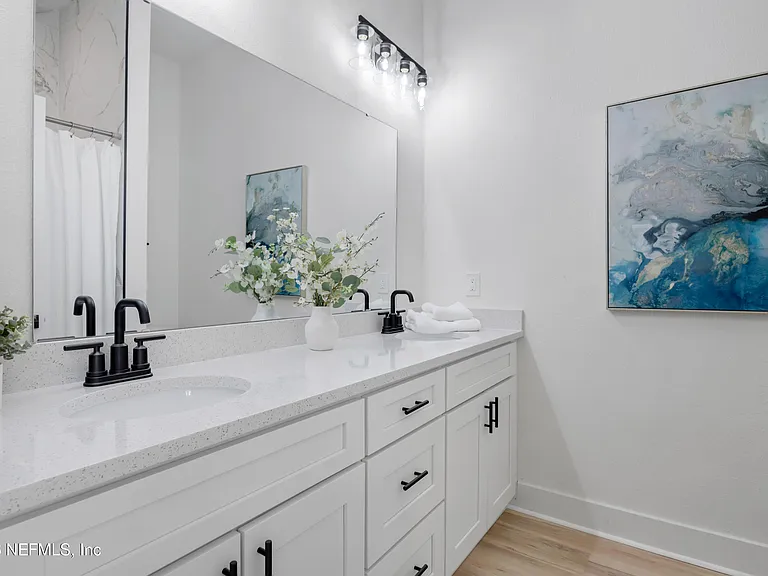 7465 Donald St — Photo 18