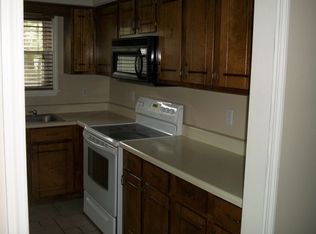 1202 Spring Villa Ct, Jacksonville, NC 28540