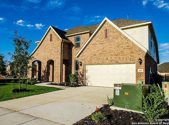 3rd image of 104 Fanwick Dr