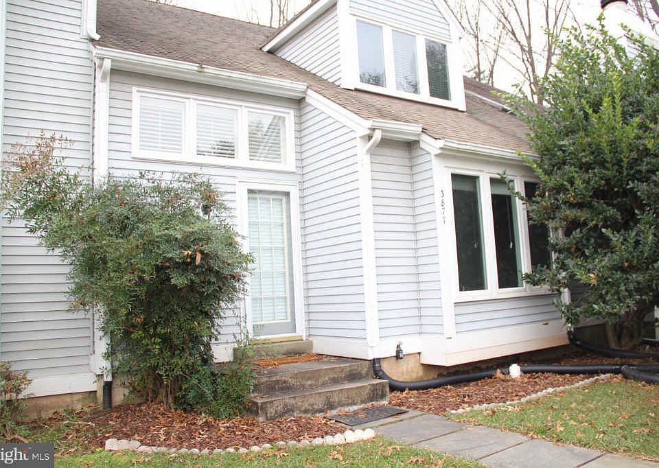 1st image of 3877 Alder Woods Ct