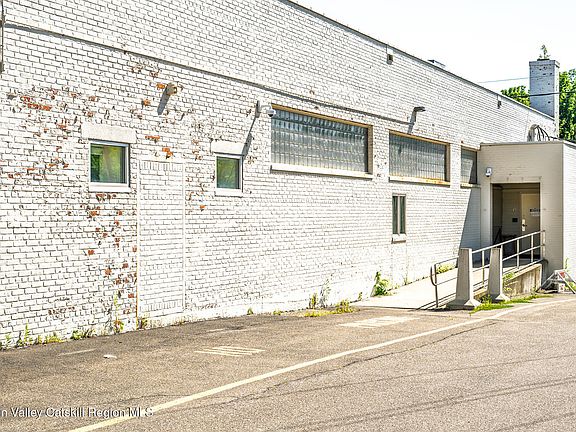 3rd image of 749-803 Warren Street