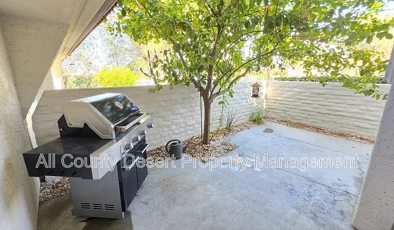2504 N Whitewater Club Dr #C — Photo 18