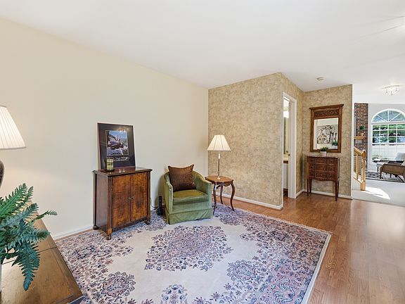 4th image of 1537 Stevens Dr