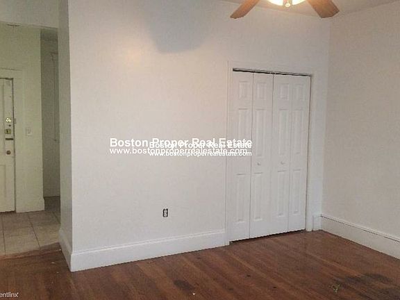 26 Hemenway St. #7 Boston - Fenway Unit Photo 2
