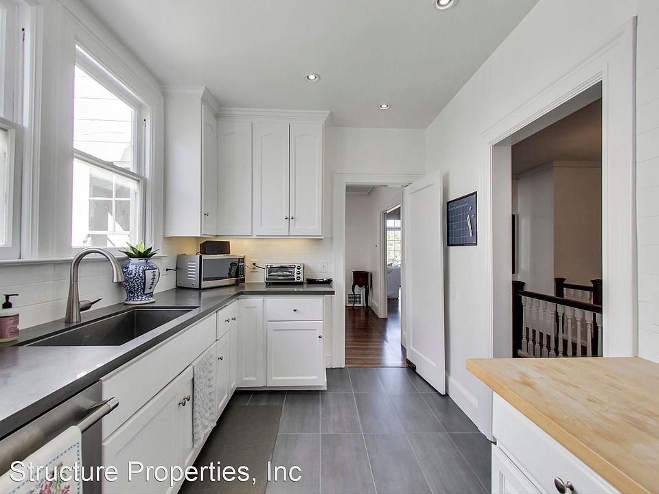1st image of 2361 Bay St #2361