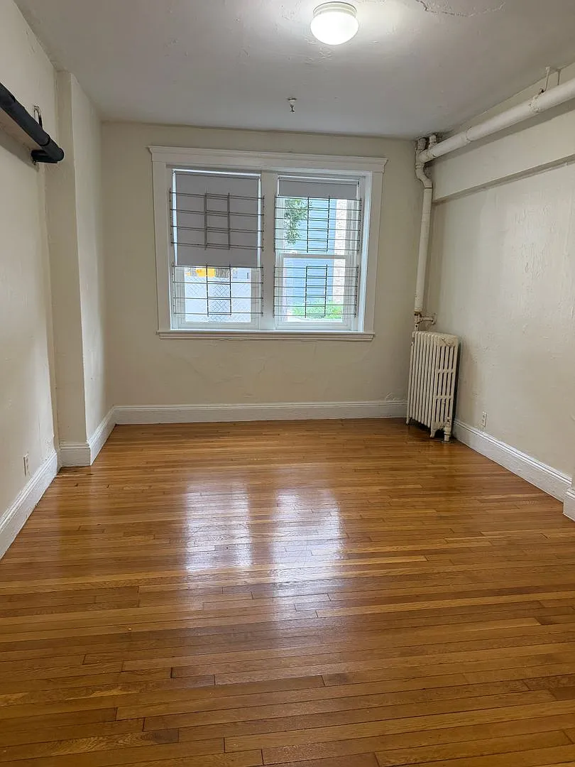 112 Washington St #2B Boston MA 02135 — Photo 2