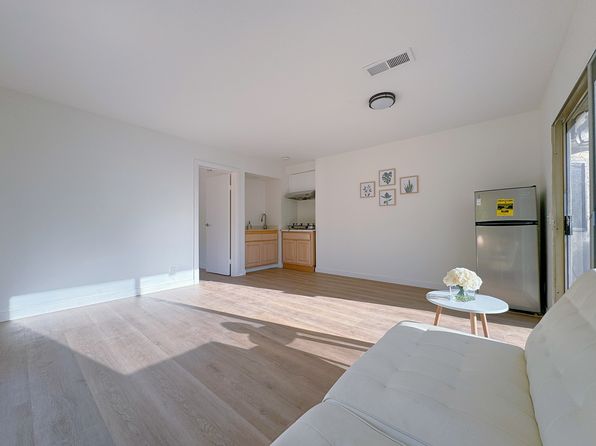 1bd 1ba 550sqft — (undisclosed Address)