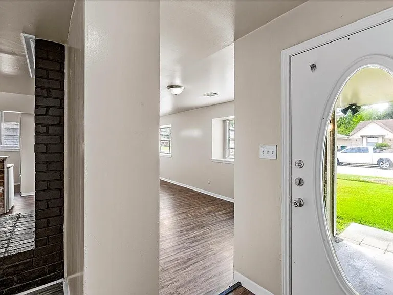 6414 Heatherbloom Dr — Photo 5