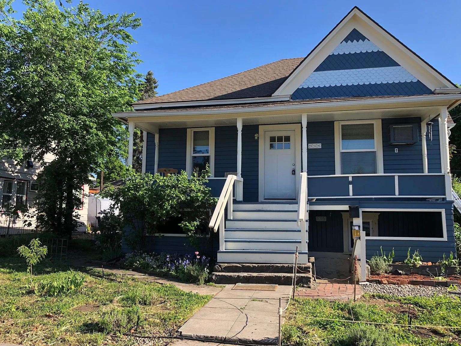 2 bed, 1000 sqft, $1,550 — Photo 1