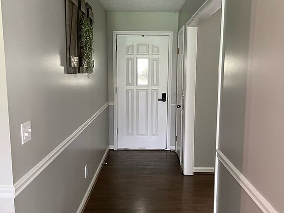 2nd image of 205 Forest Ridge Rd