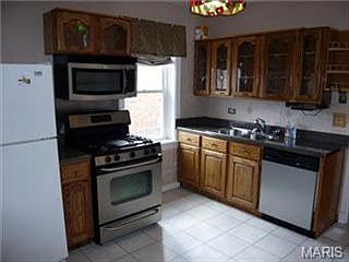 4th image of 9322 Althea Ave