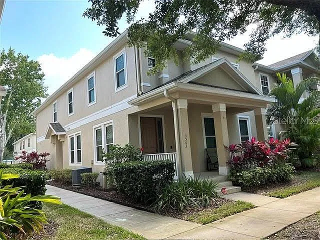 3 bed, 2.5 bath, 1668 sqft, $1,995 — Photo 3