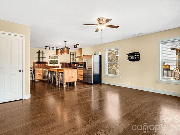 5th image of 309 London Rd