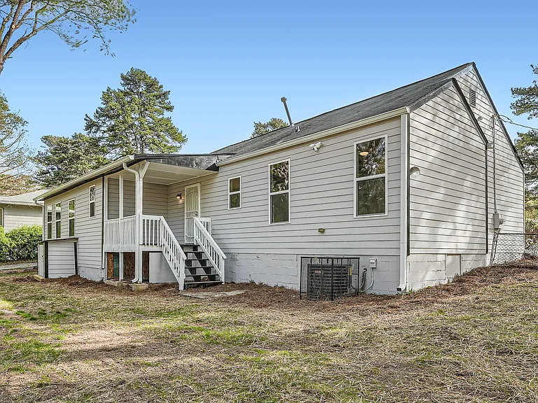 2069 Sandtown Rd SW — Photo 14