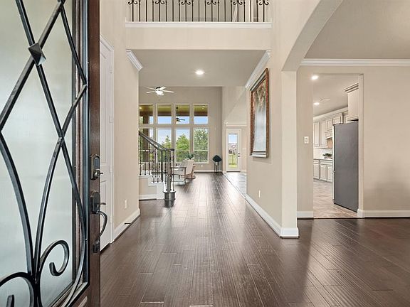 3rd image of 6302 Verde Place Ln